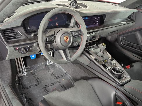 New 2026 Porsche 911 GT3 RWD image 4
