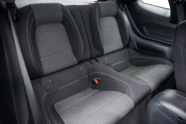 Used 2025 Ford Mustang Coupe RWD image 23