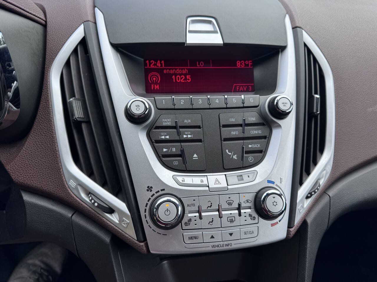 Used 2011 GMC Terrain SLT FWD image 11