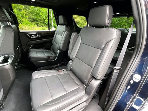 Used 2021 Chevrolet Tahoe LT w/ LT Signature Package RWD image 21