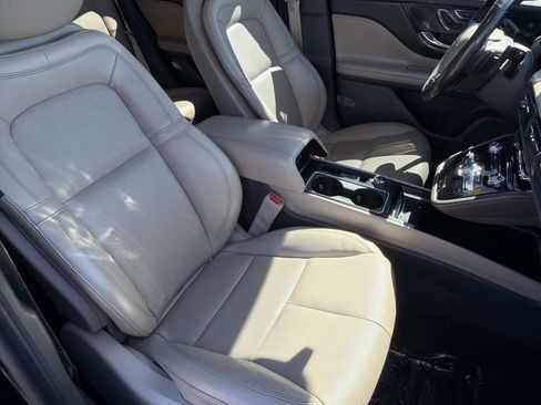 Used 2020 Lincoln Corsair Reserve AWD/4WD image 24