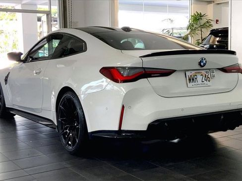 Used 2024 BMW M4 Competition w/ Executive Package image 5