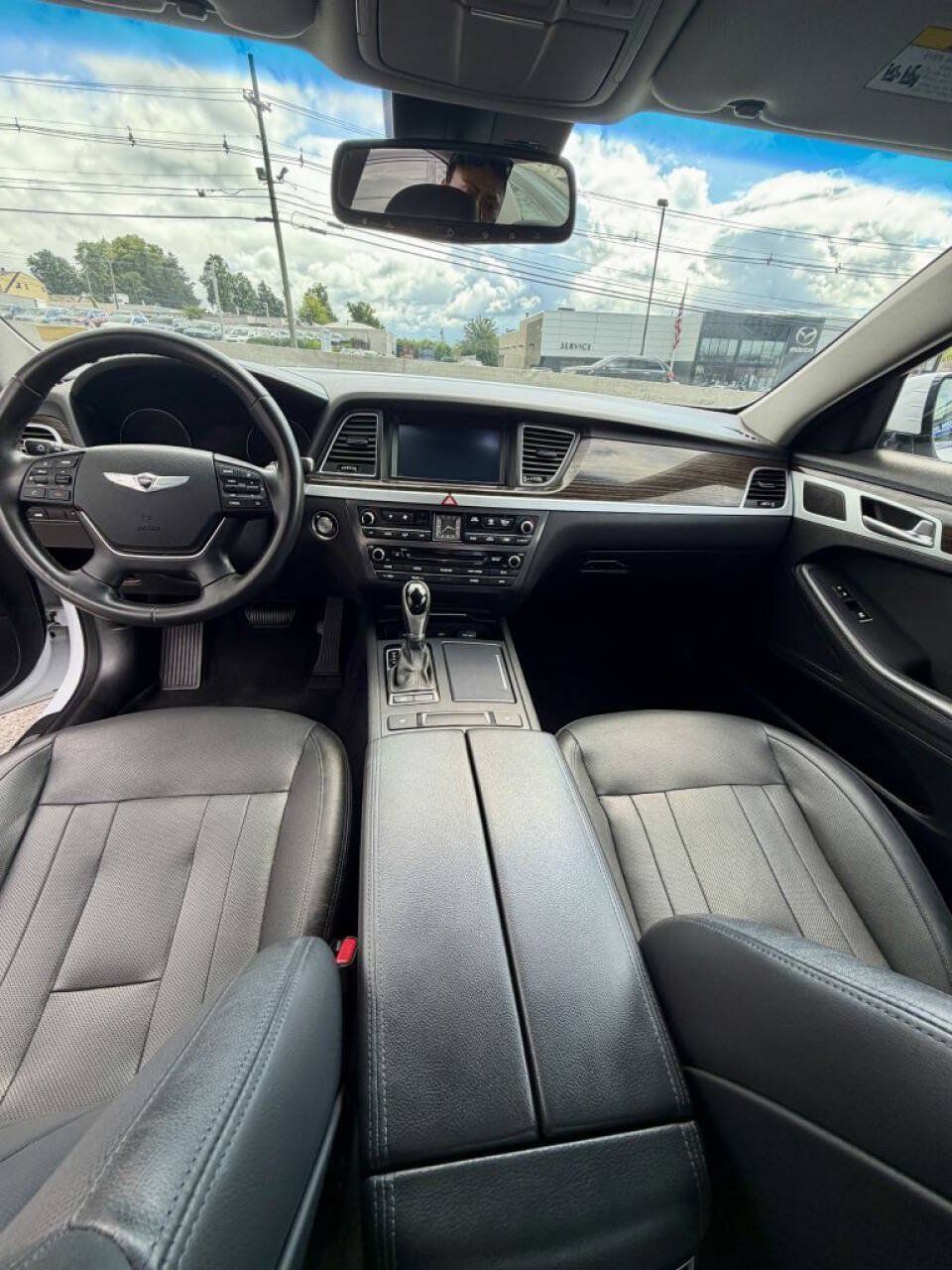 Used 2016 Hyundai Genesis 3.8 RWD image 12