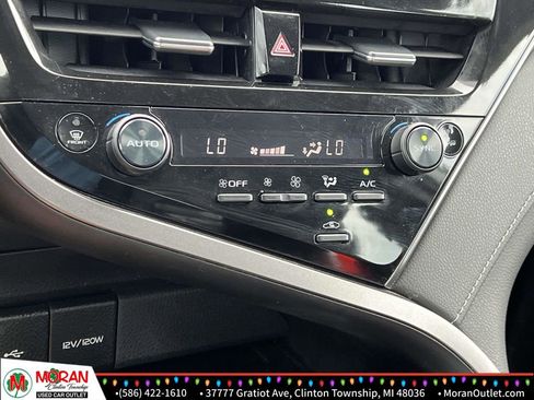 Used 2023 Toyota Camry XSE image 21