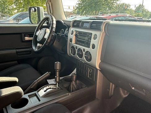 Used 2008 Toyota FJ Cruiser 4WD image 15