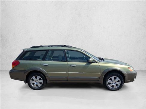 Used 2005 Subaru Outback 2.5i Limited AWD/4WD image 4