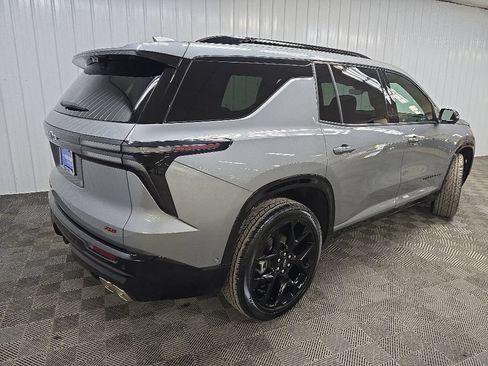 Used 2026 Chevrolet Traverse RS AWD/4WD image 10