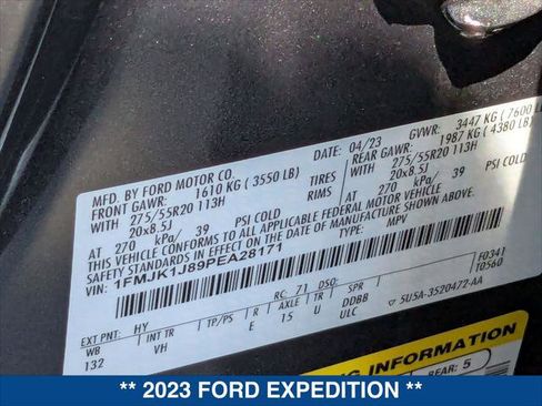 Used 2023 Ford Expedition Max XLT image 25