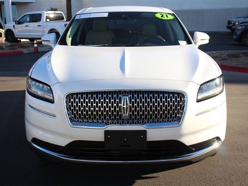 Certified 2021 Lincoln Nautilus Standard w/ Equipment Group 101A image 9