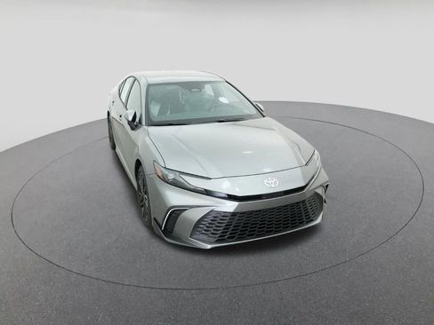 New 2026 Toyota Camry SE image 14