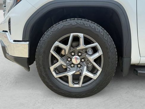 Used 2024 GMC Sierra 1500 SLT AWD/4WD image 24