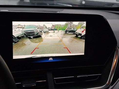 Used 2024 Chevrolet Trax ACTIV w/ Sunroof Package FWD image 30