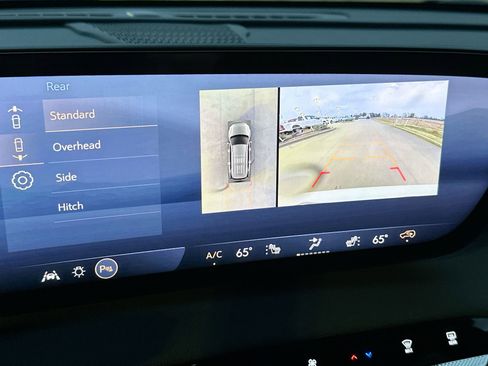 New 2026 Buick Enclave Preferred AWD/4WD image 17