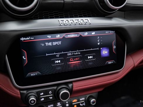 Used 2019 Ferrari Portofino image 75