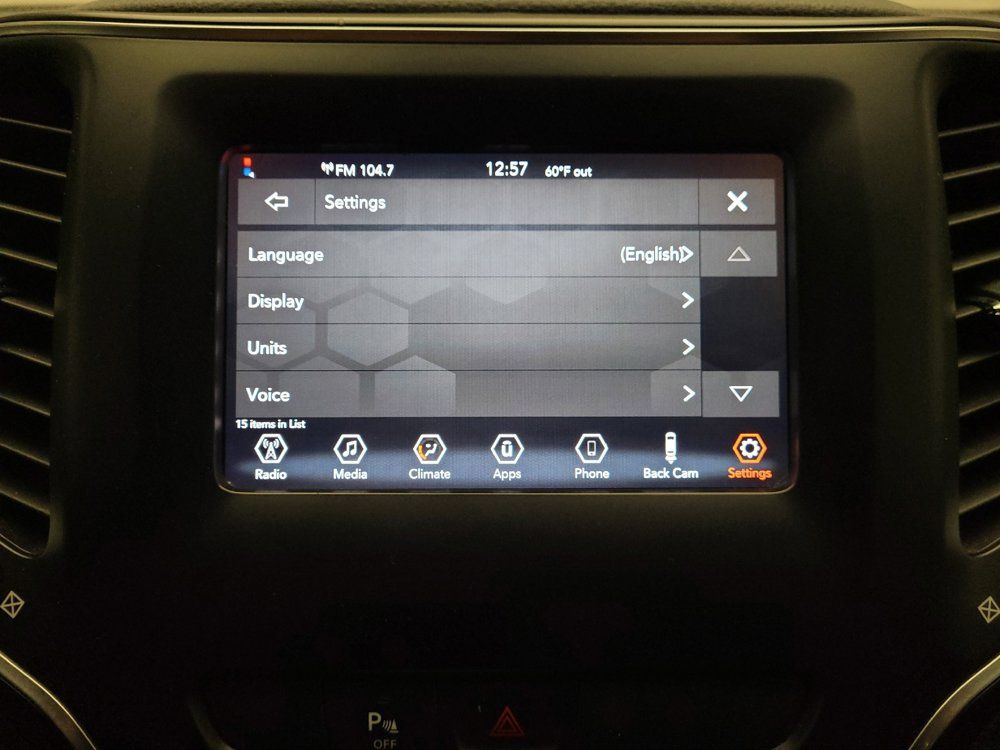 Used 2020 Jeep Cherokee Latitude Plus FWD image 25