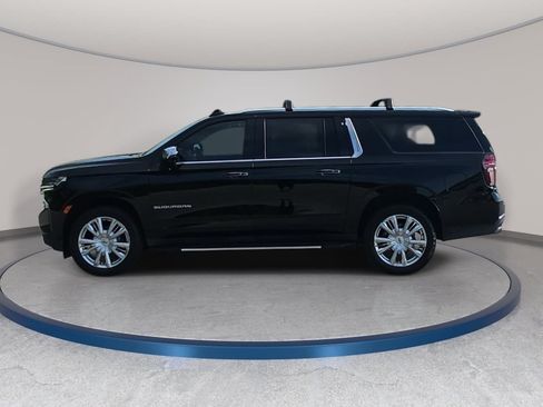 Used 2021 Chevrolet Suburban Premier w/ Premium Package AWD/4WD image 8