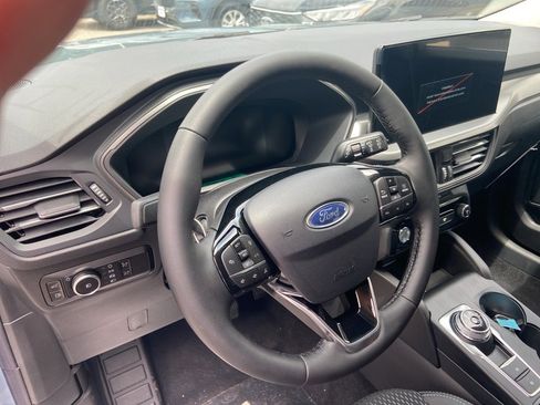 New 2025 Ford Escape SE image 14