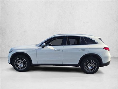 Used 2026 Mercedes-Benz GLC 300 image 9