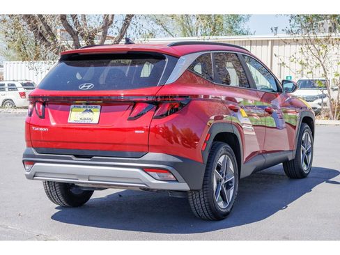 Used 2025 Hyundai Tucson SEL AWD/4WD image 3