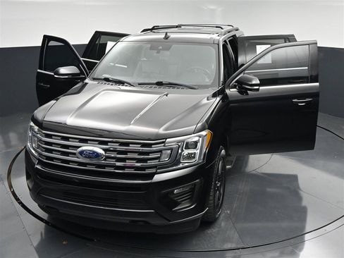 Used 2020 Ford Expedition Max XLT w/ Equipment Group 202A AWD/4WD image 36