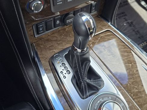 Used 2015 INFINITI QX80 4WD w/ Driver's Assistance Package image 30