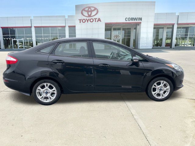 Used 2015 Ford Fiesta SE FWD image 6