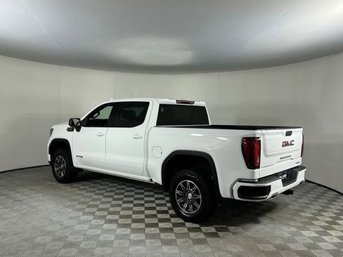 Used 2025 GMC Sierra 1500 AT4 image 9
