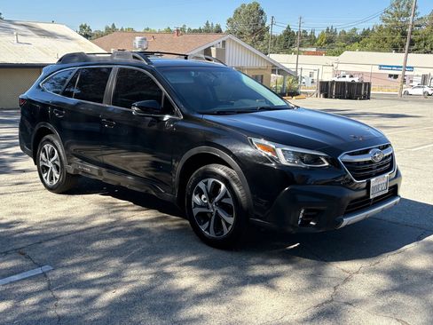 Used 2020 Subaru Outback Limited AWD/4WD image 8
