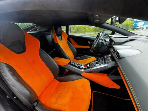 Used 2015 Lamborghini Huracan LP 610-4 AWD/4WD image 8