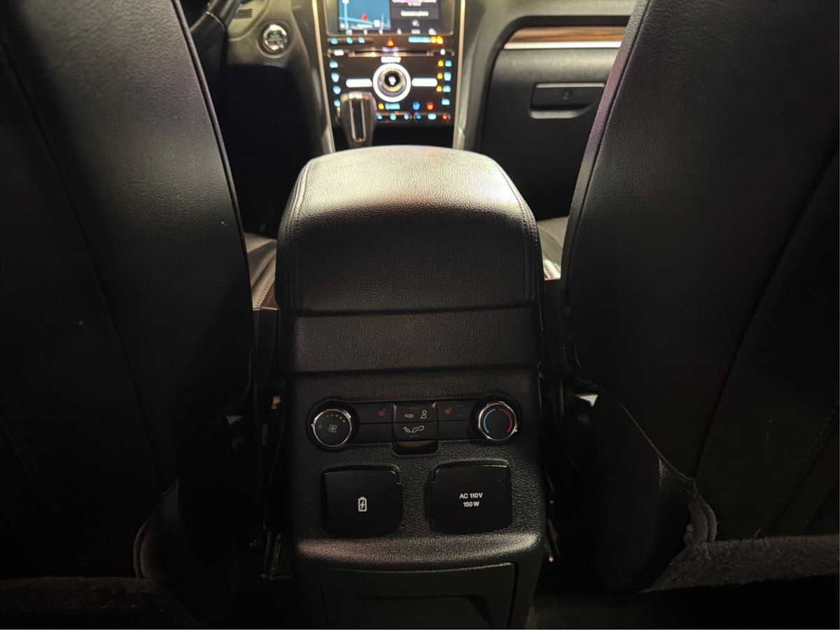 Used 2018 Ford Explorer Limited w/ Equipment Group 301A AWD/4WD image 25