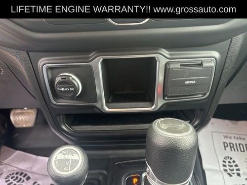 Used 2021 Jeep Wrangler Unlimited Sport AWD/4WD image 14