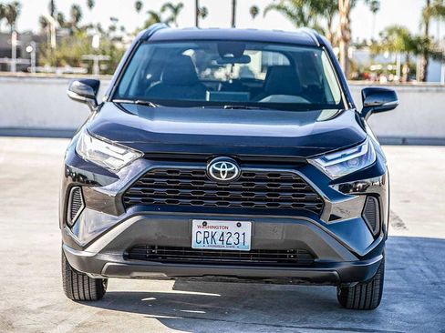 Certified 2025 Toyota RAV4 XLE image 4