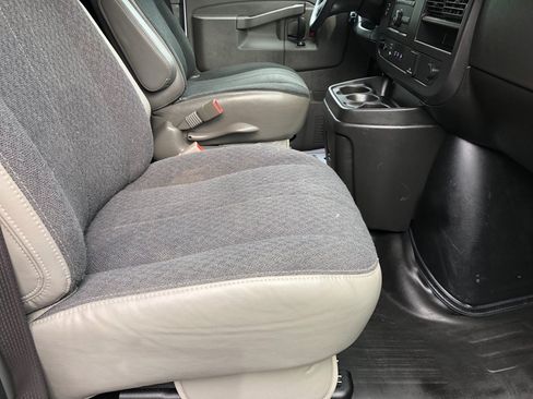 Used 2025 GMC Savana 2500 w/ Driver Convenience Package RWD image 24