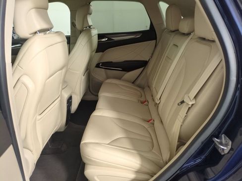 Used 2017 Lincoln MKC Premiere FWD image 25