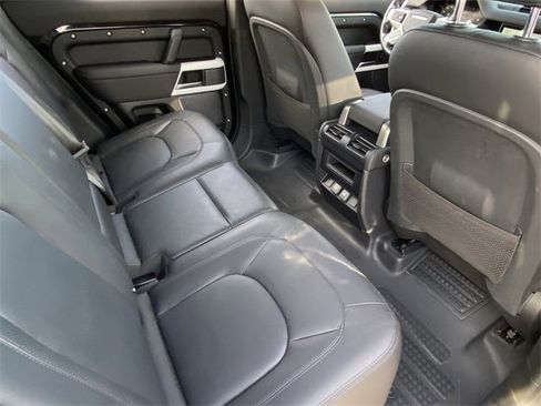 Used 2024 Land Rover Defender 110 S image 23