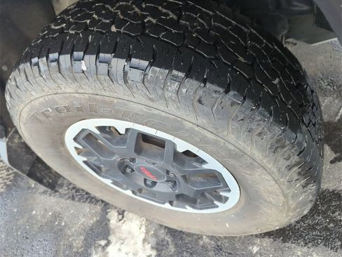 Used 2024 Toyota Tacoma TRD Off-Road w/ TRD Off Road Premium Package image 16