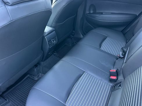 Used 2023 Toyota Corolla Cross AWD Hybrid w/ Convenience Package image 12
