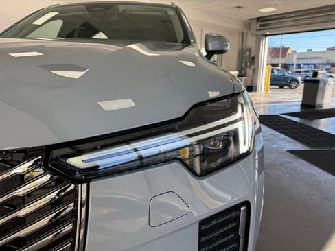 New 2026 Volvo XC90 B6 Ultra w/ Protection Package image 9