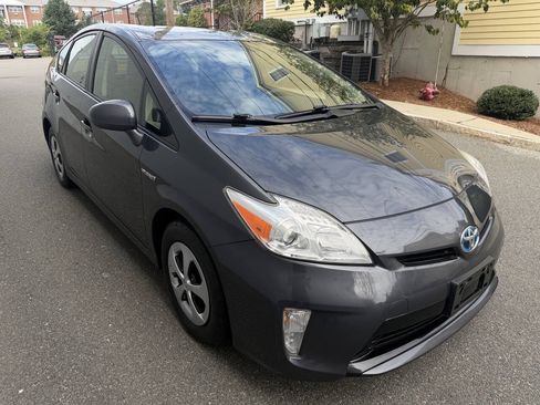 Used 2012 Toyota Prius Two FWD image 7