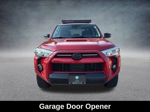 Used 2020 Toyota 4Runner Venture w/ Moonroof Package AWD/4WD image 10