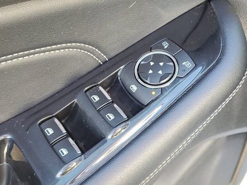 Used 2018 Ford Edge Titanium w/ Equipment Group 301A AWD/4WD image 18