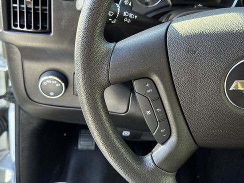 Used 2024 Chevrolet Express 2500 w/ Driver Convenience Package image 6