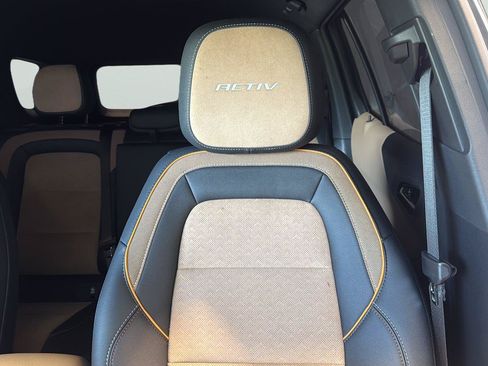 Used 2026 Chevrolet Equinox ACTIV w/ Safety and Technology Package FWD image 26