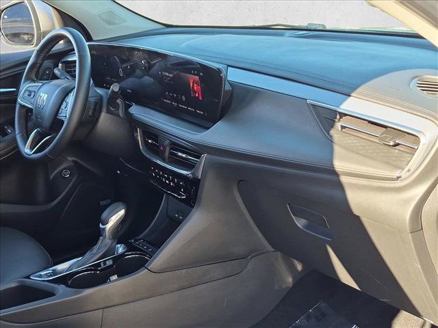 Used 2025 Buick Encore GX Avenir w/ Avenir Technology Package AWD/4WD image 21