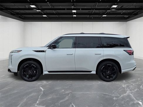 New 2026 INFINITI QX80 SPORT image 2