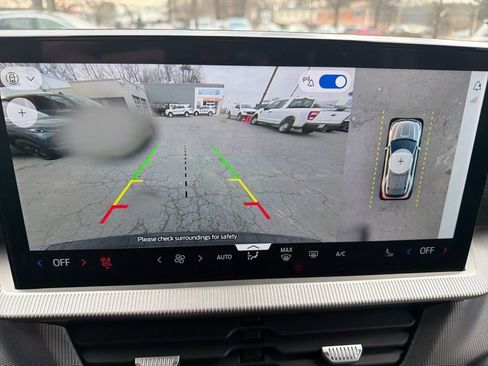 Used 2025 Ford Explorer ST-Line image 23