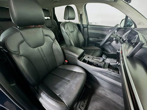 Used 2024 Kia Sorento S image 33