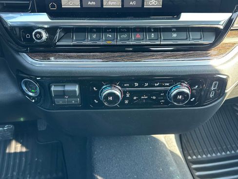 New 2026 GMC Sierra 2500 SLE w/ SLE Value Package; AWD/4WD image 26