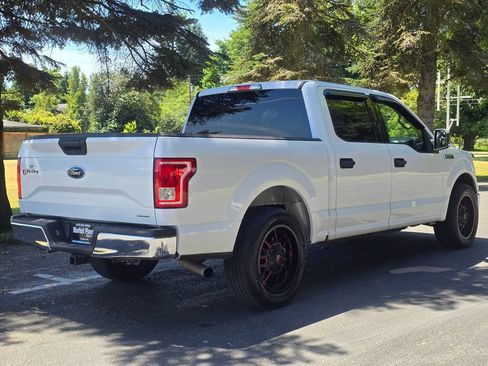 Used 2015 Ford F150 XLT w/ Equipment Group 301A Mid RWD image 6