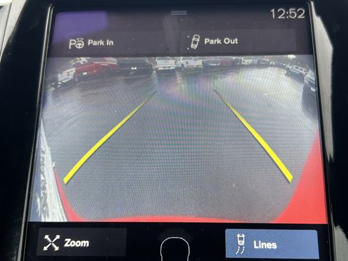 Used 2016 Volvo XC90 T6 R-Design w/ Vision Package image 14